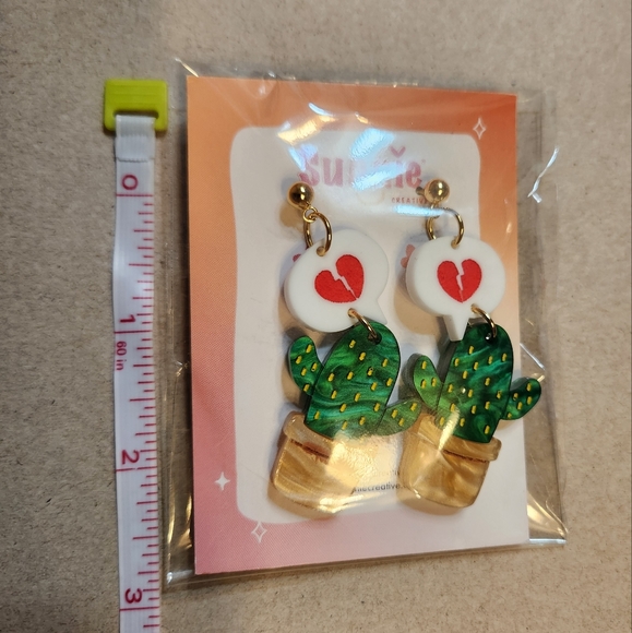 Sunnie Creative Novelty Earrings - Picture 2 of 3